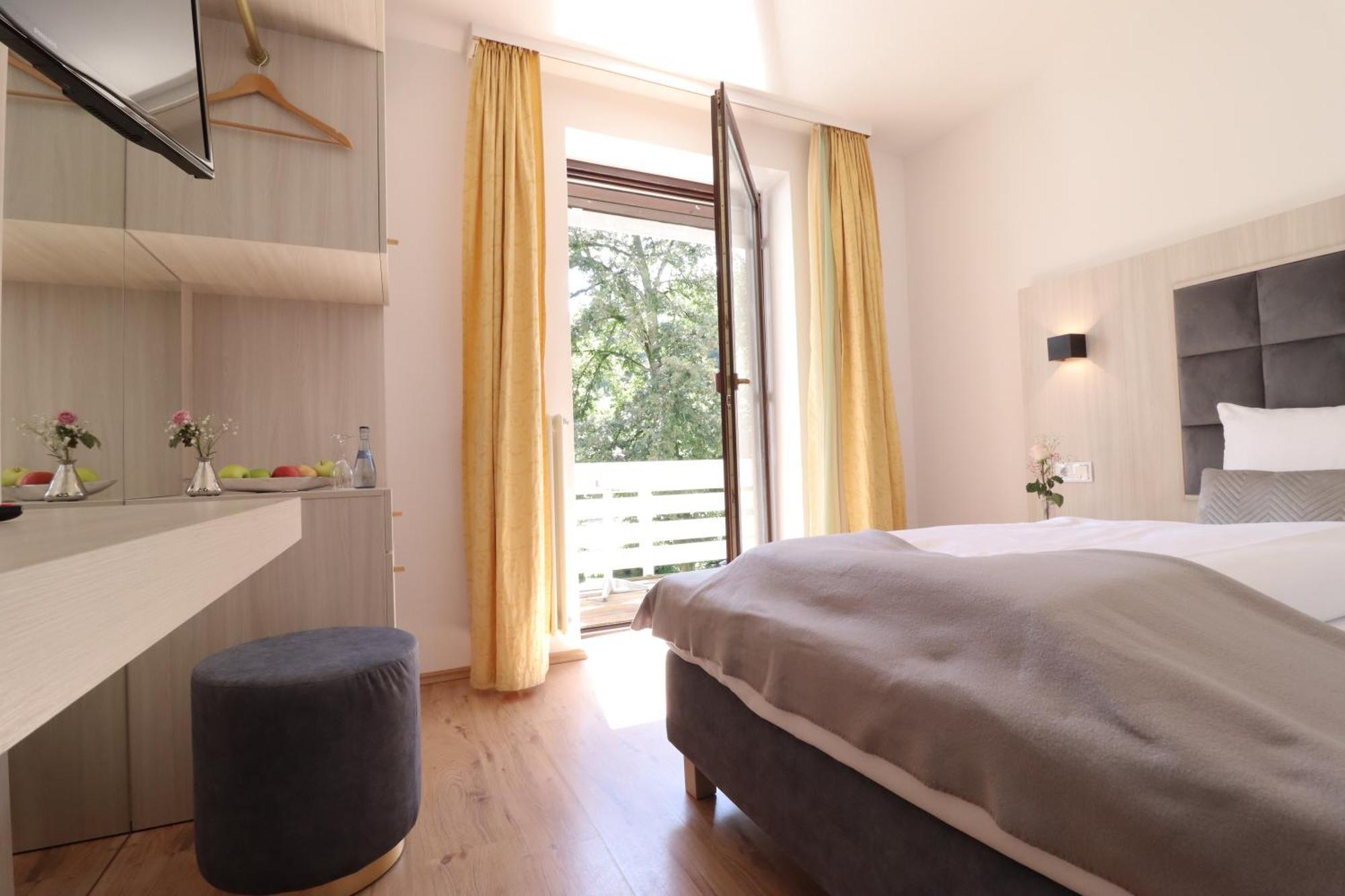 Hotel Kurparkblick บัดแบร์กซาบาร์น ภายนอก รูปภาพ